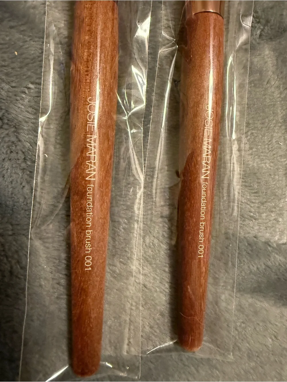 Josie Maran Foundation Brush 001 - Set of 2 New
